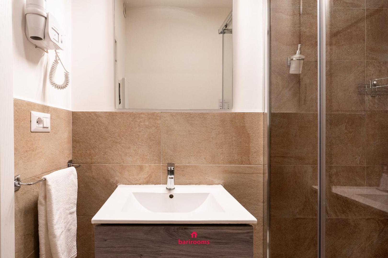 Barirooms - Picca 24 Luaran gambar